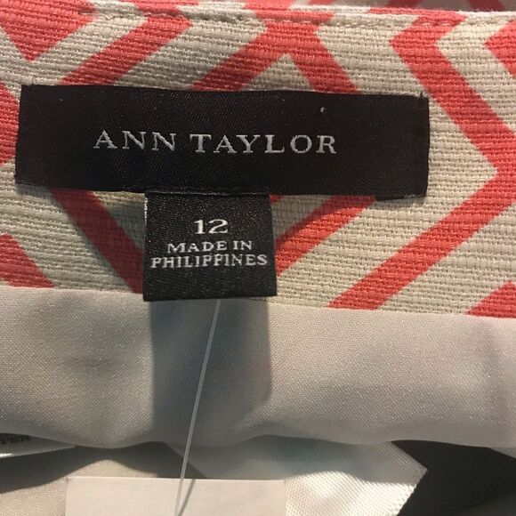 Ann Taylor Pencil Skirt Women's Size 12 Peach & Cream Geometric Pattern NWT - Picture 5 of 6